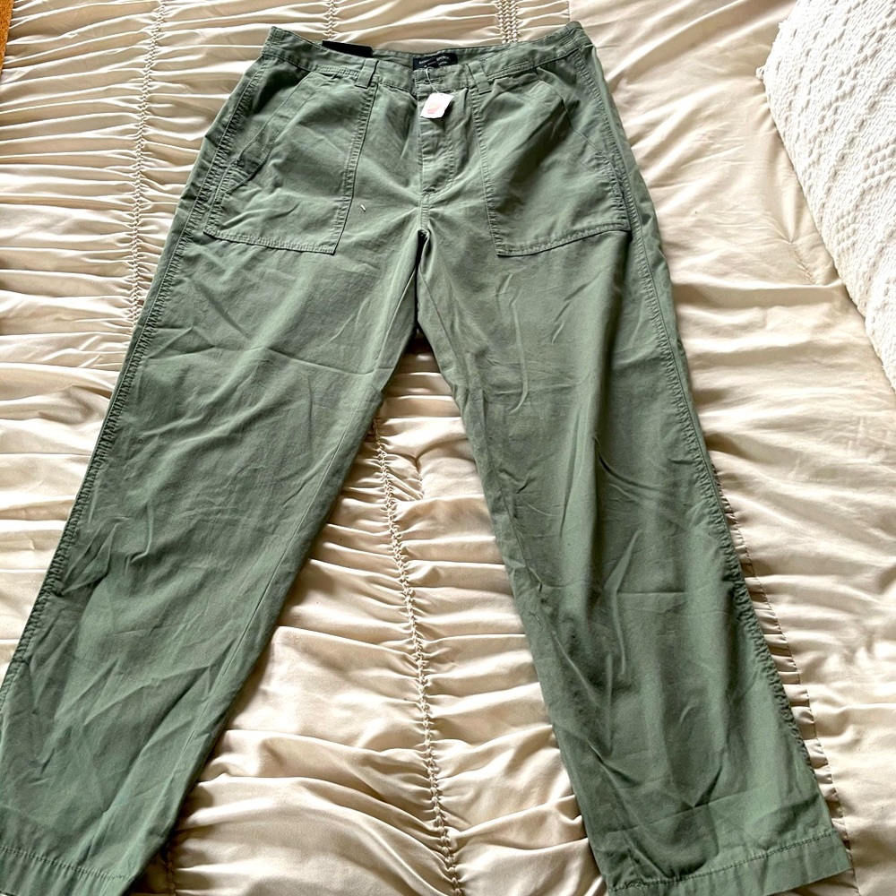 Cropped straight leg cargo pants